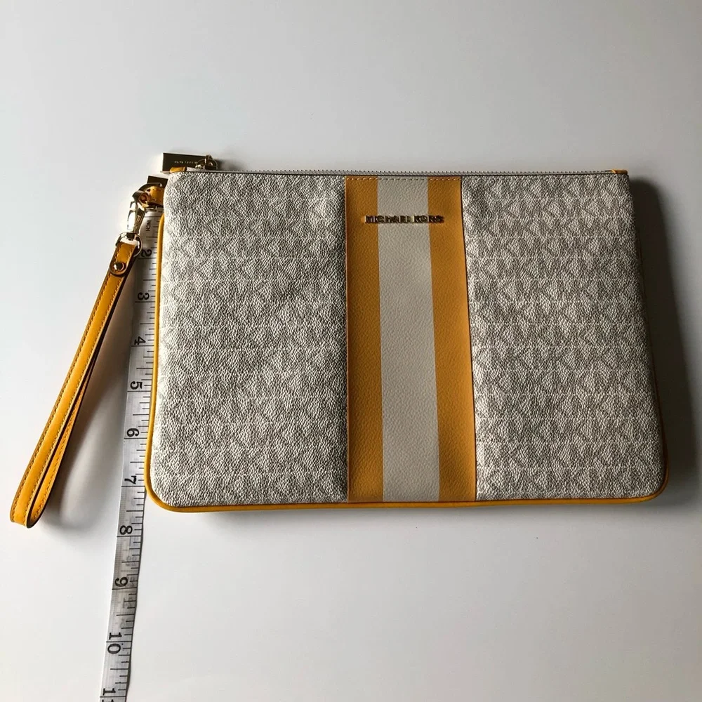 New Michael Kors Large Logo Wristlet